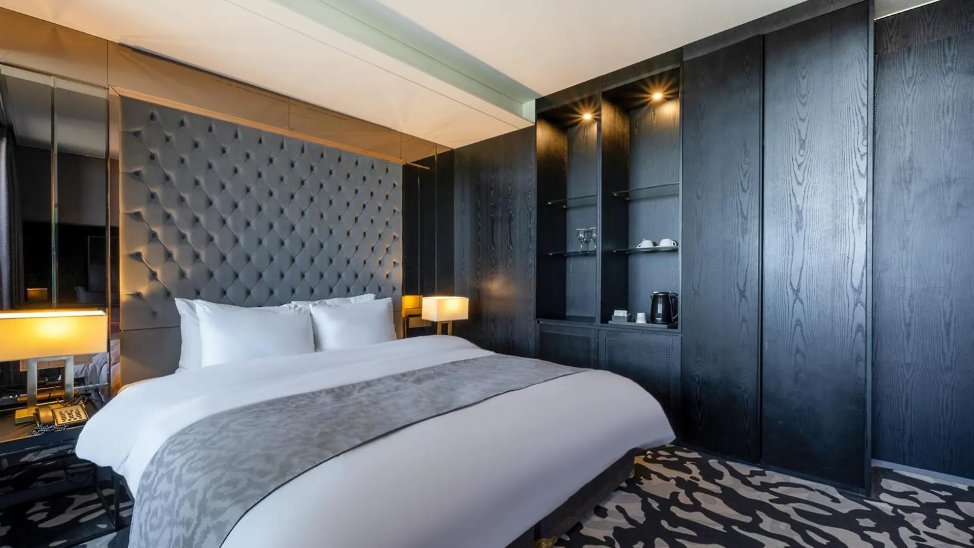Best Louis Hamilton Hotel West Busan